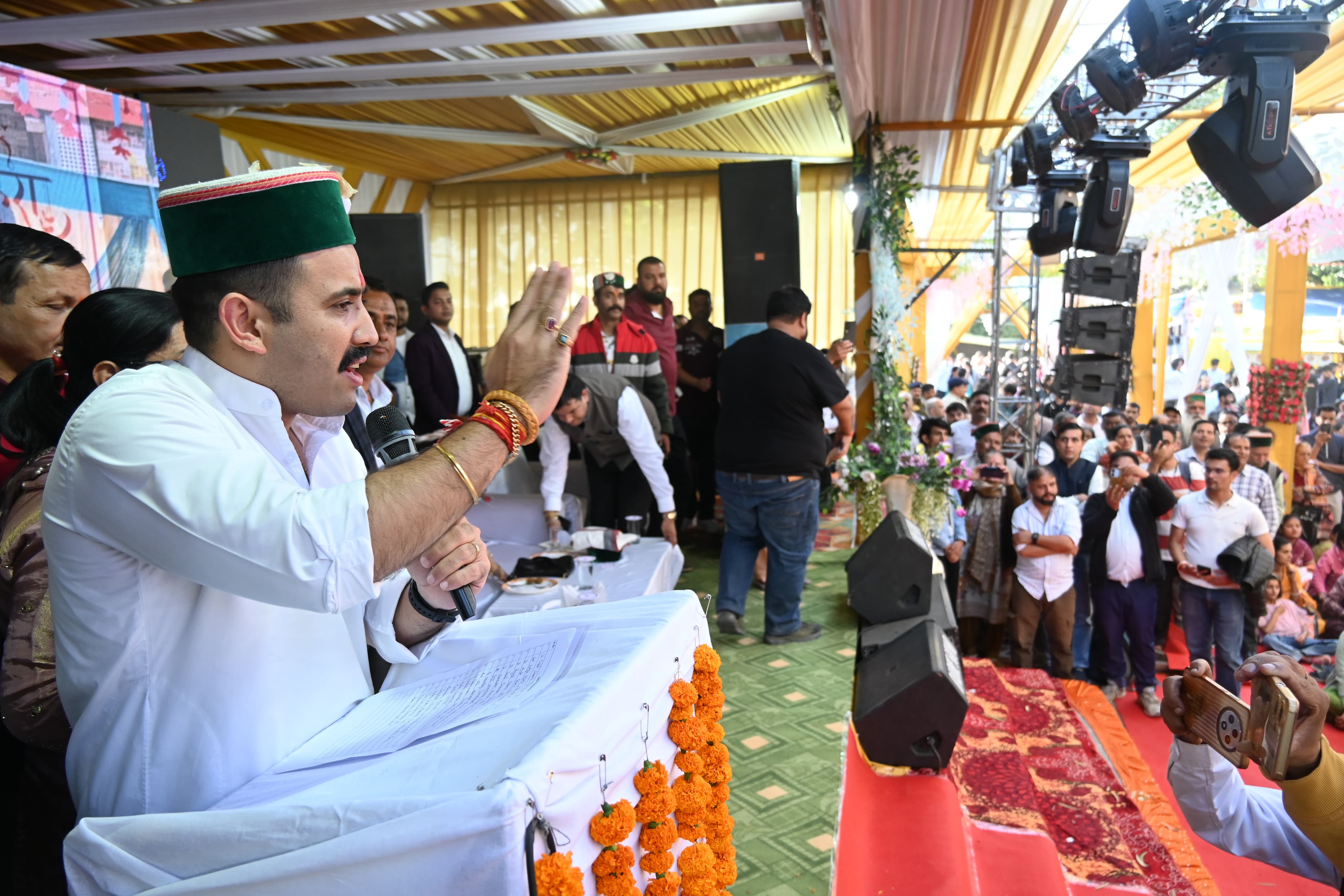 शिमला ग्रामीण में चार वर्षों में 600 करोड़ रुपये के विकास कार्य किए गए - विक्रमादित्य सिंह*