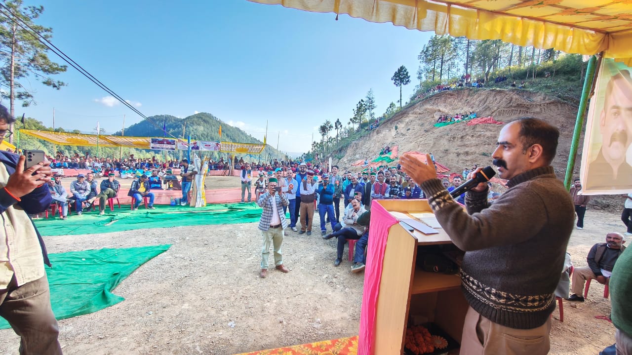 क्षेत्र में सड़क निर्माण एवं विकास कार्यों को मिलेगी प्राथमिकता: अनिरुद्ध सिंह